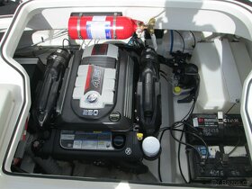 Prodám kajutovou sportovní loď BAYLINER 742 CUDDY - 8