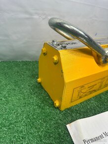 Magnetický zvedák tahová kapacita 3300 lbs/1500 kg - 8