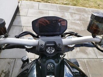 Ducati Monster 1200S - 8