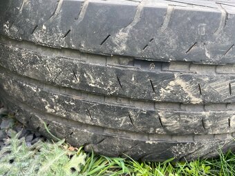 2x Kola 16” Iveco - 8