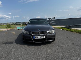 BMW 330i X-Drive - 2007 - 8