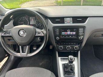 Škoda Octavia III 2,0Tdi 110kw Elegance 2014 - 8