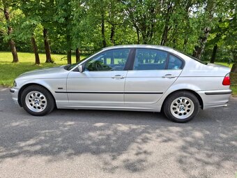 BMW 323i 125kW - 8