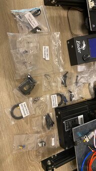 Ender 3 – funkční + druhá na díly, BLTouch, doplňky - 8