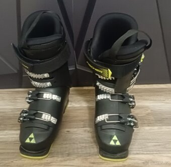 Dětská lyžařská bunda a boty - 8