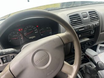 Isuzu D-Max 3.0 TD - 8