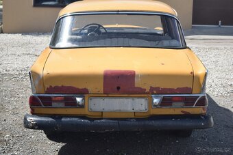 Mercedes-Benz W111 220b - 8