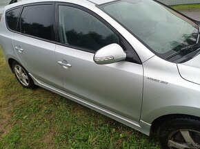 Hyundai i30 1.6 CRDi náhradní díly - 8