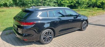 Renault Megane lV E-Tech Plug in Hybrid - 8