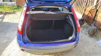 Ford Fiesta 1.3, 44 kW, rok 2006 – spolehlivý vůz za dobrou - 8