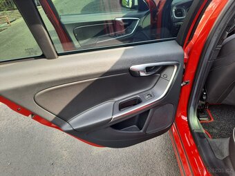 Volvo V60 D4 R-design 2018 2.0Bitdi - 8