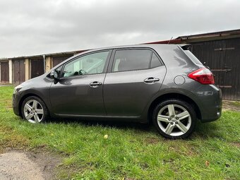 TOYOTA AURIS 1.6 VALVEMATIC NAVI XENON 1.MAJITEL - 8