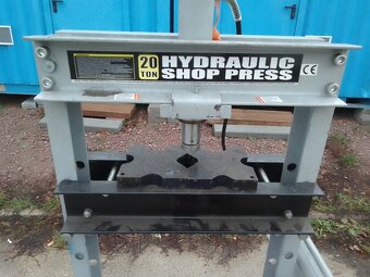 Hydraulický dílenský lis 20T - 8