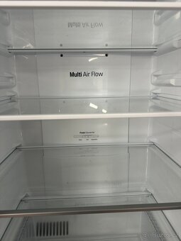 Lednice s mrazákem LG (102) - 8