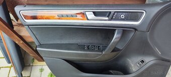 Volkswagen Touareg 2 7P čalounění - 8