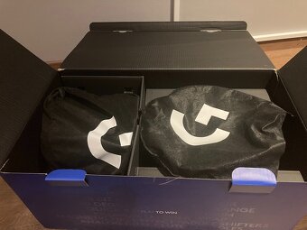 Logitech G pro volant + pedály pro PC a PS - 8