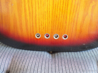 Squier Vintage Modified Telecaster Bass. - 8