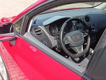 SEAT Ibiza 1.2 12V Linea R - 8