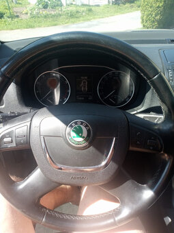 Škoda Octavia 1.8 - 8