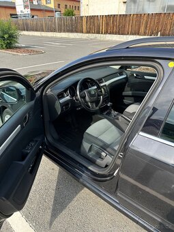 ŠKODA SUPERB 2.0TDI/125KW-DSG - 8