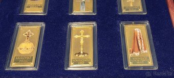 Sbírka korunovačních klenotů i s etui, pozlacené, certifikát - 8