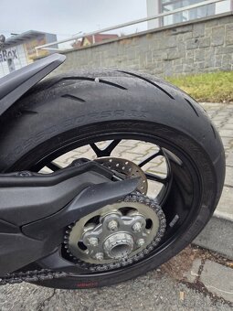 Ducati Panigale V2 2021 - 8