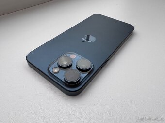 Apple iPhone 15PRO MAX 256GB Černý titan, Pěkný stav - 8