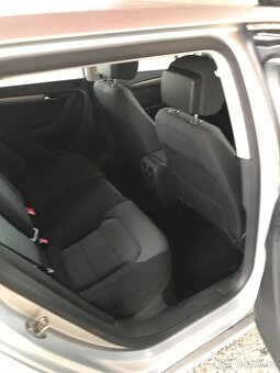 Volkswagen Passat B7 Variant 2.0tdi - 8