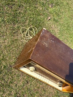 Staré rádio Elprom typ M2 - 8