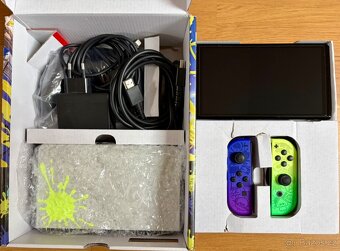 Nintendo Switch Oled Splatoon a příslušenství - 8