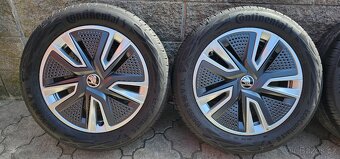 Originál alu Škoda Fabia 4 5x100 195/55 R16 - 6mm letní pneu - 8
