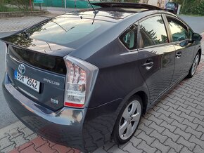 199.800km Toyota Prius-Solární Střecha-BEZ KOROZE-Servis 50k - 8