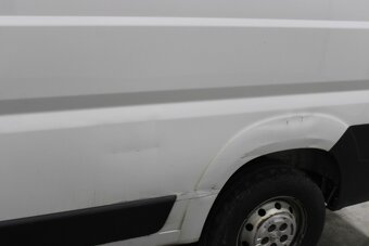 Peugeot boxer 2,2 hdi rok 2022 , 122tkm REZERVACE - 8