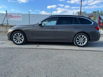BMW xDrive 320i Touring, R.V. 2019, 125t km, 400t Kč bez DPH - 8