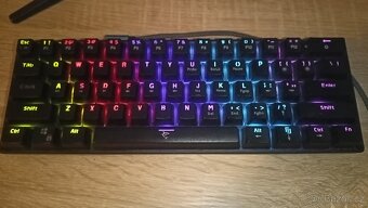 Herní sestava (Počítač, monitor, klávesnice, myš) - 8