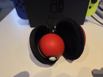 Kompletní sada Nintendo Switch – konzole + 18 her + přísluše - 8