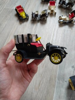 Modely starých aut - 8
