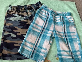 Kraťasy, mikina 104 - 8