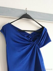 Dámské plesové šaty královská modrá vel S lesklé s řasením - 8