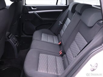 Škoda Octavia 1,6 TDI 4x4 Edition (2011) - 8