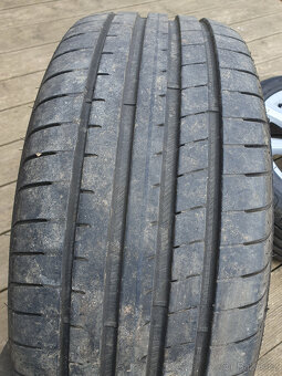 VW 5x112 R17 - 8