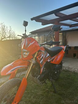 Yuki 125 SM - 8