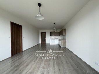 Pronájem bytu 2+kk, 57 m2 - Pardubice - Zelené Předměstí - 8