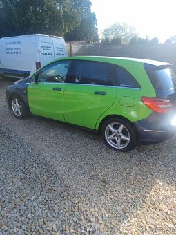 Rozpredam Mercedes B180 CDI 80kw W246 2012 - 8