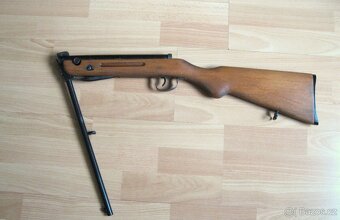 Vzduchovka ZBROJOVKA BRNO s boční pojistkou - 8