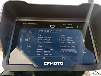 CFMOTO 800 MT Touring,r.v.2022, nové v ČR, 1.majtel - 8