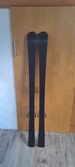 Dámské lyže, lyžáky, hůlky - 8