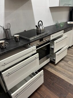 Světlá designová kuchyně SIMBA - 8