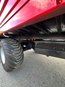 Traktorový návěs TINAZ 6 t - 8