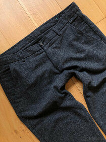Tmavě šedé vzorované kalhoty s hedvábím Benetton Slim 38 - 8